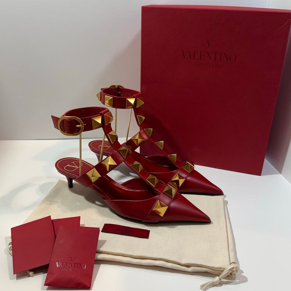 Valentino Garavani Roman Stud Red Pointed Toe Kitten Heel Cage Sandal 8.5 NIB - Picture 2 of 9